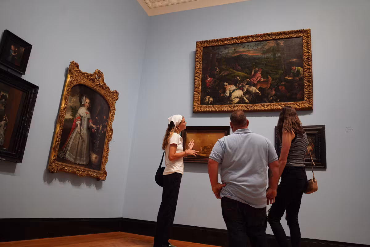 feature product image