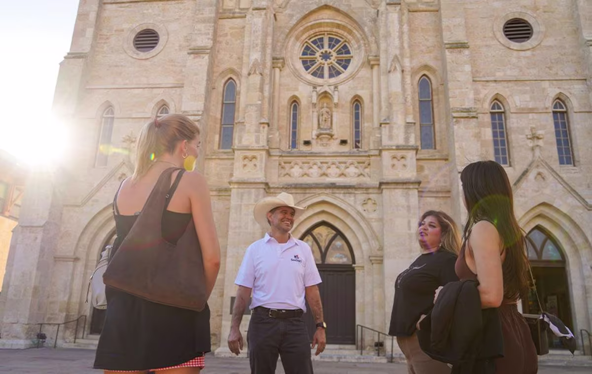 The Alamo Tour Guide