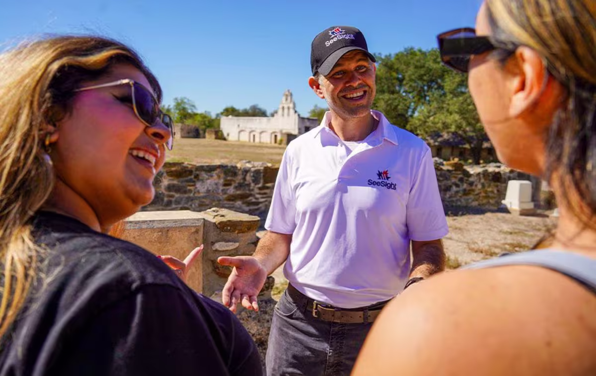See Sight Tour Guide at The Alamo