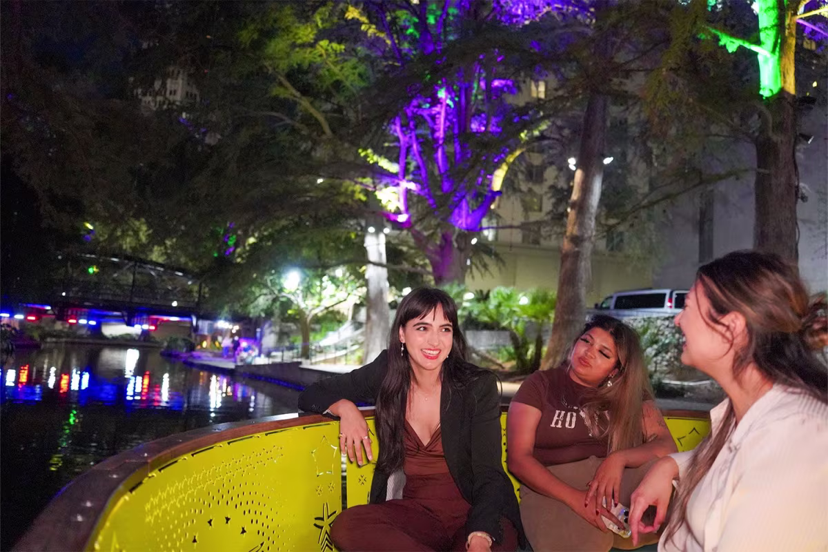 Boat Tour River Walk Cruise