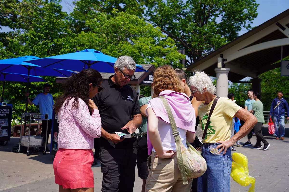 feature product image