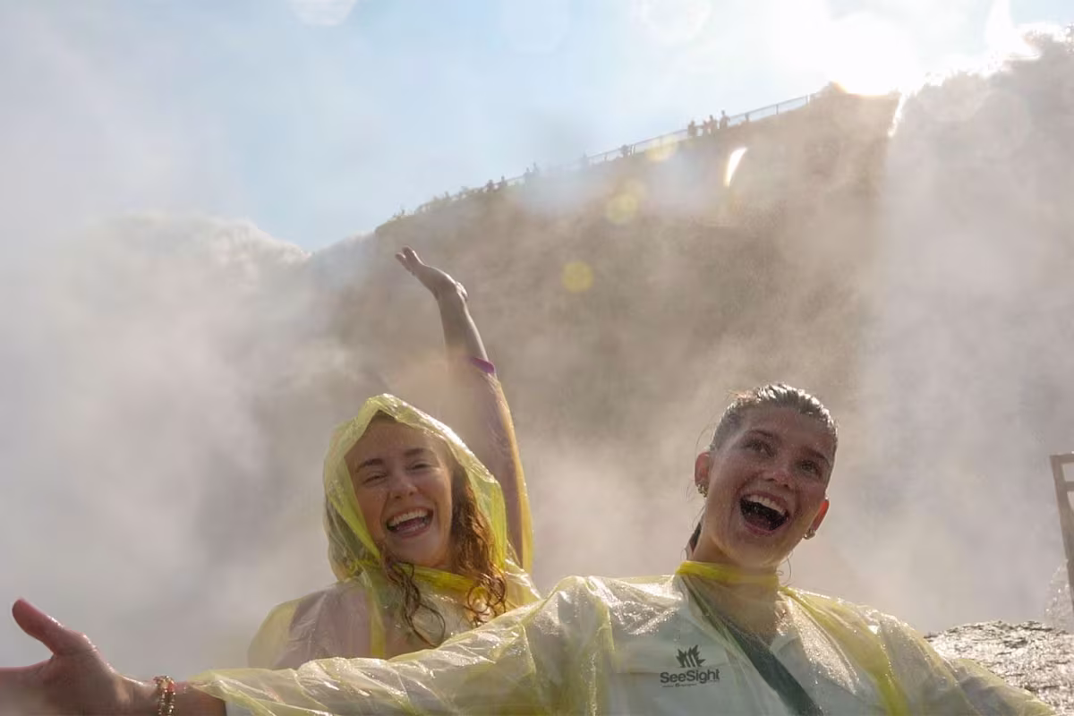 Niagara Falls USA Night Tour with Cave of the Winds & Fireworks