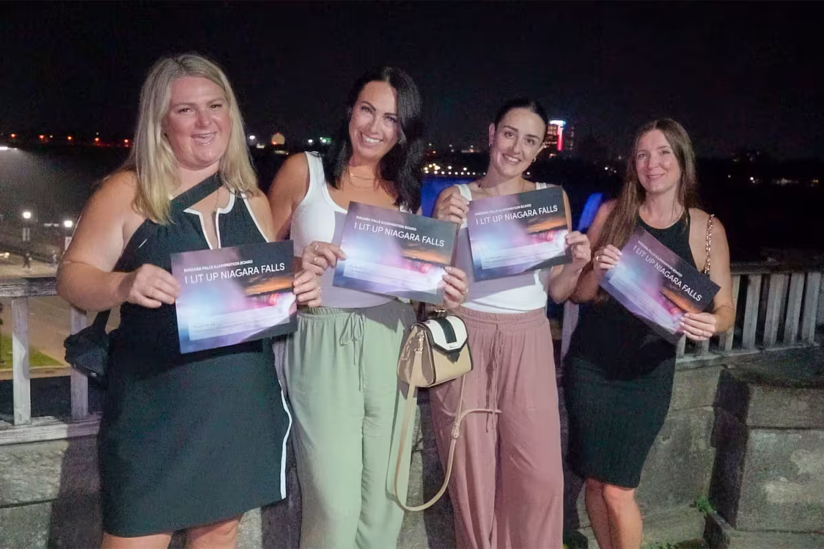 From USA - Niagara Falls Canada Night Tour with Fireworks Cruise & Dinner image 4