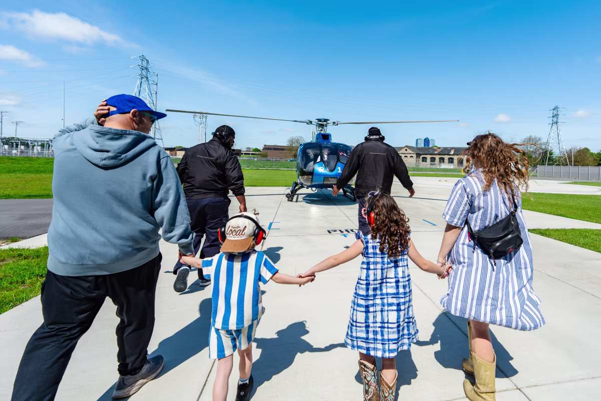 https://res.cloudinary.com/see-sight-tours/image/upload/v1787235953/strapi/NFUSA_Rainbow_Air_Helis_30bc2052c0.jpg