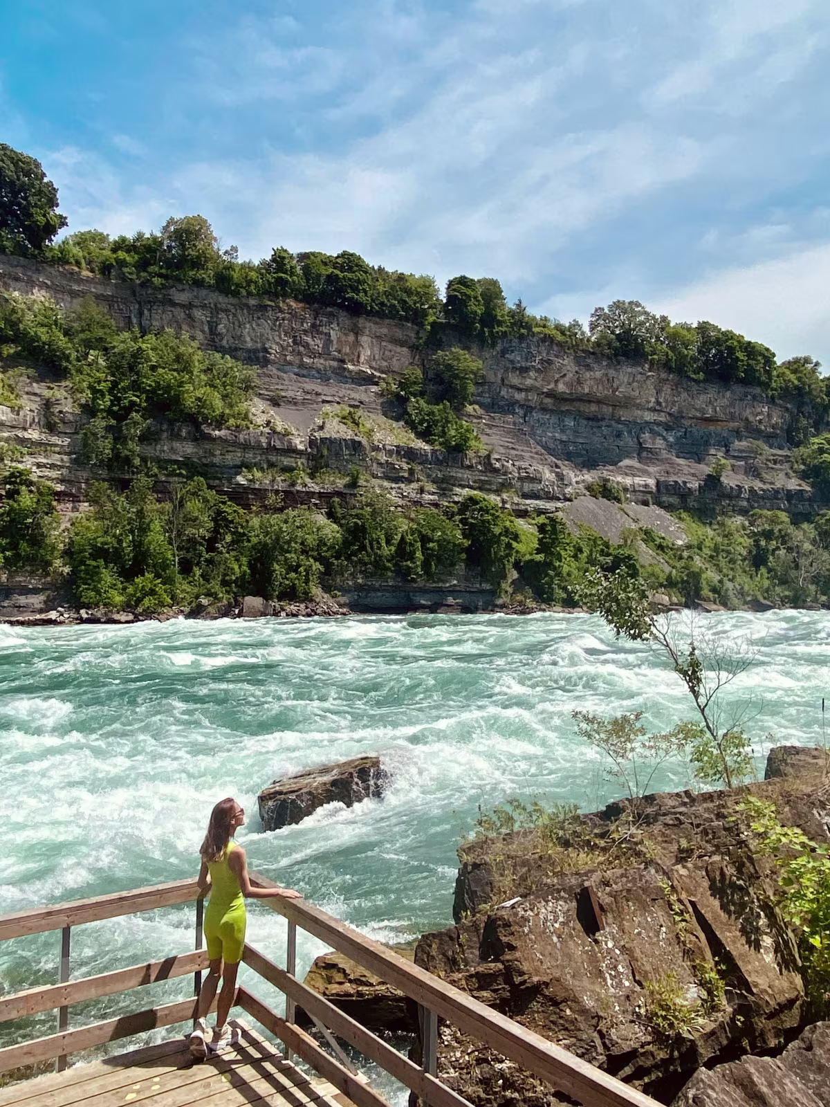 https://res.cloudinary.com/see-sight-tours/image/upload/v1787588780/strapi/Niagara_White_Water_Walk_9efd7ece67.jpg