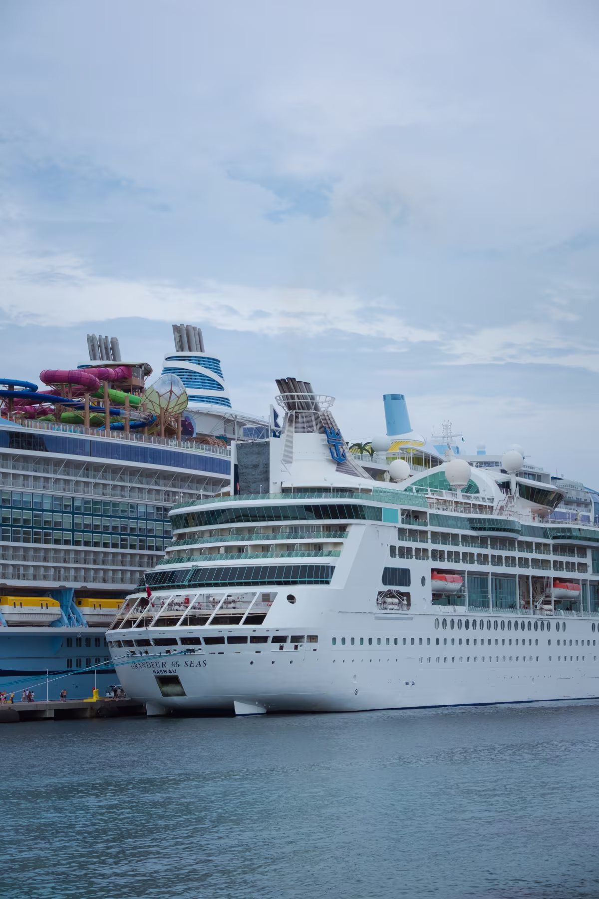 https://res.cloudinary.com/see-sight-tours/image/upload/v1787768461/strapi/Cruise_Ship_f338ac6ce4.jpg