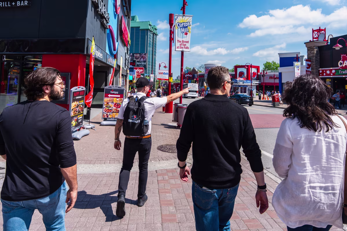 Clifton Hill photo 2