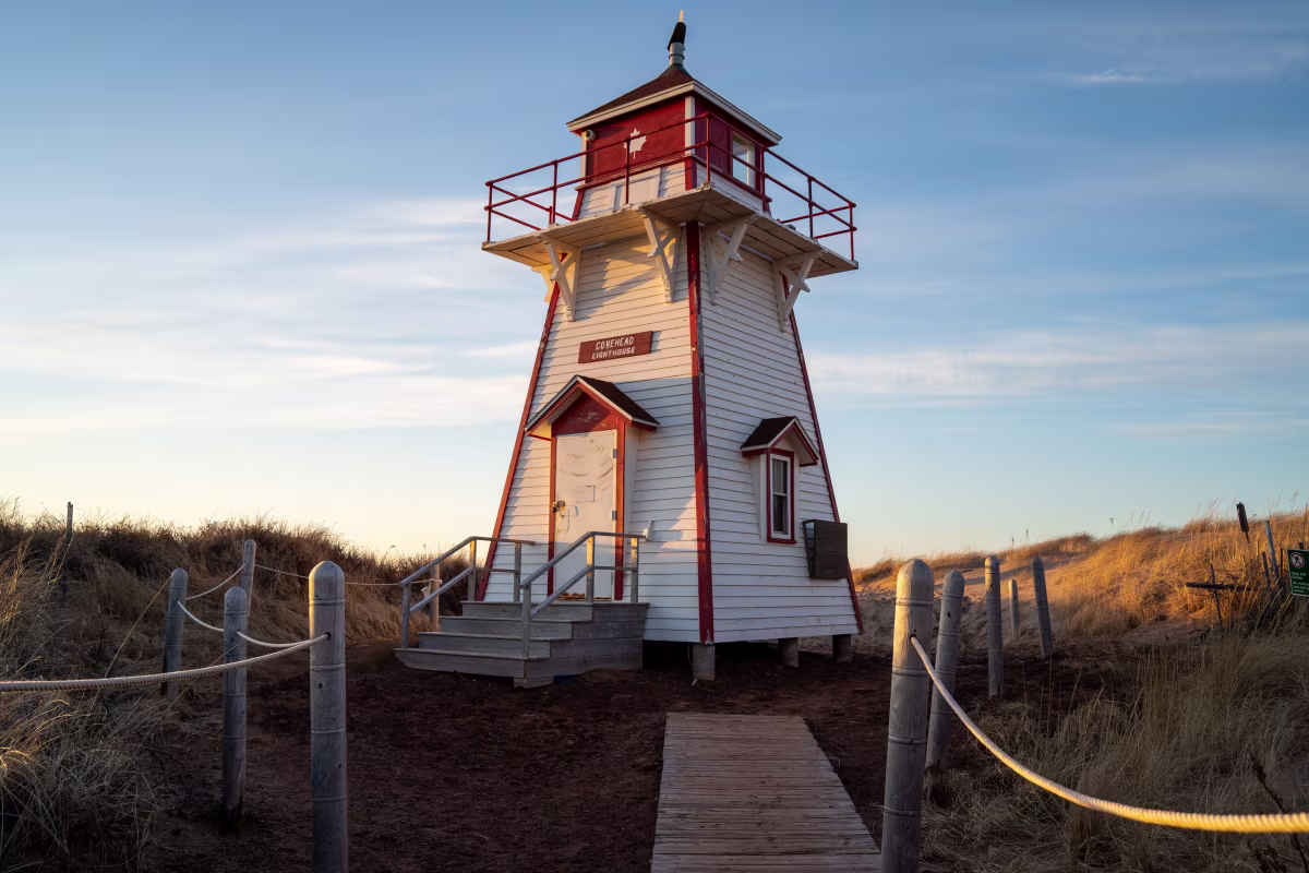 Covehead Harbour Lighthouse photo 6