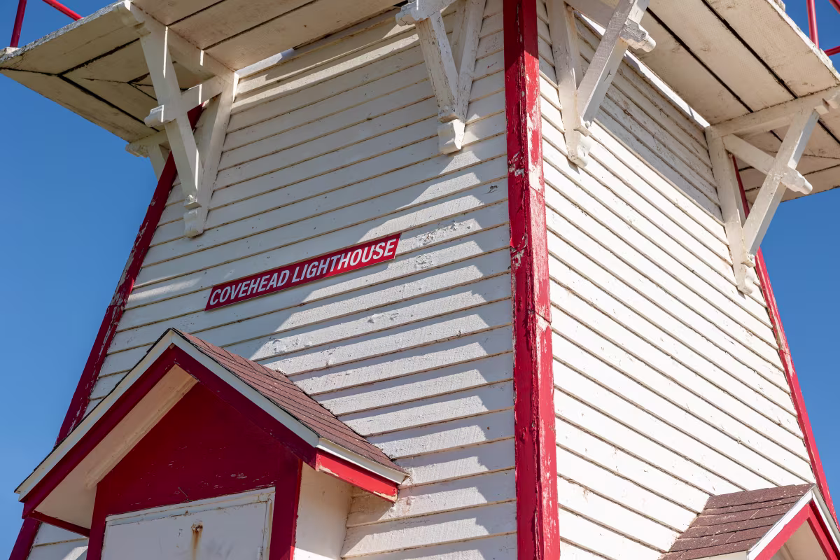 Covehead Harbour Lighthouse photo 4