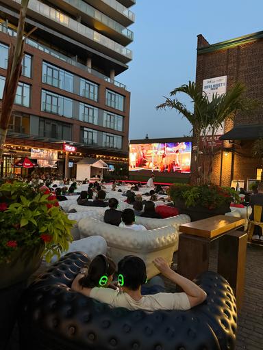 Danielle enjoying Scenic Toronto Night Tour (with Boat Ride) 2025-07-29 4