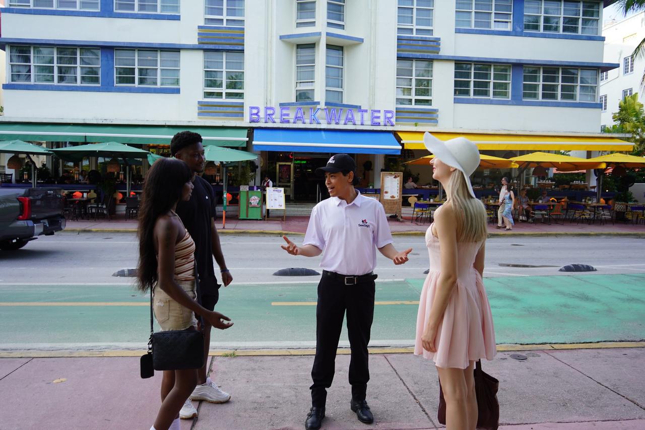 Best of Miami Tour, photo 4