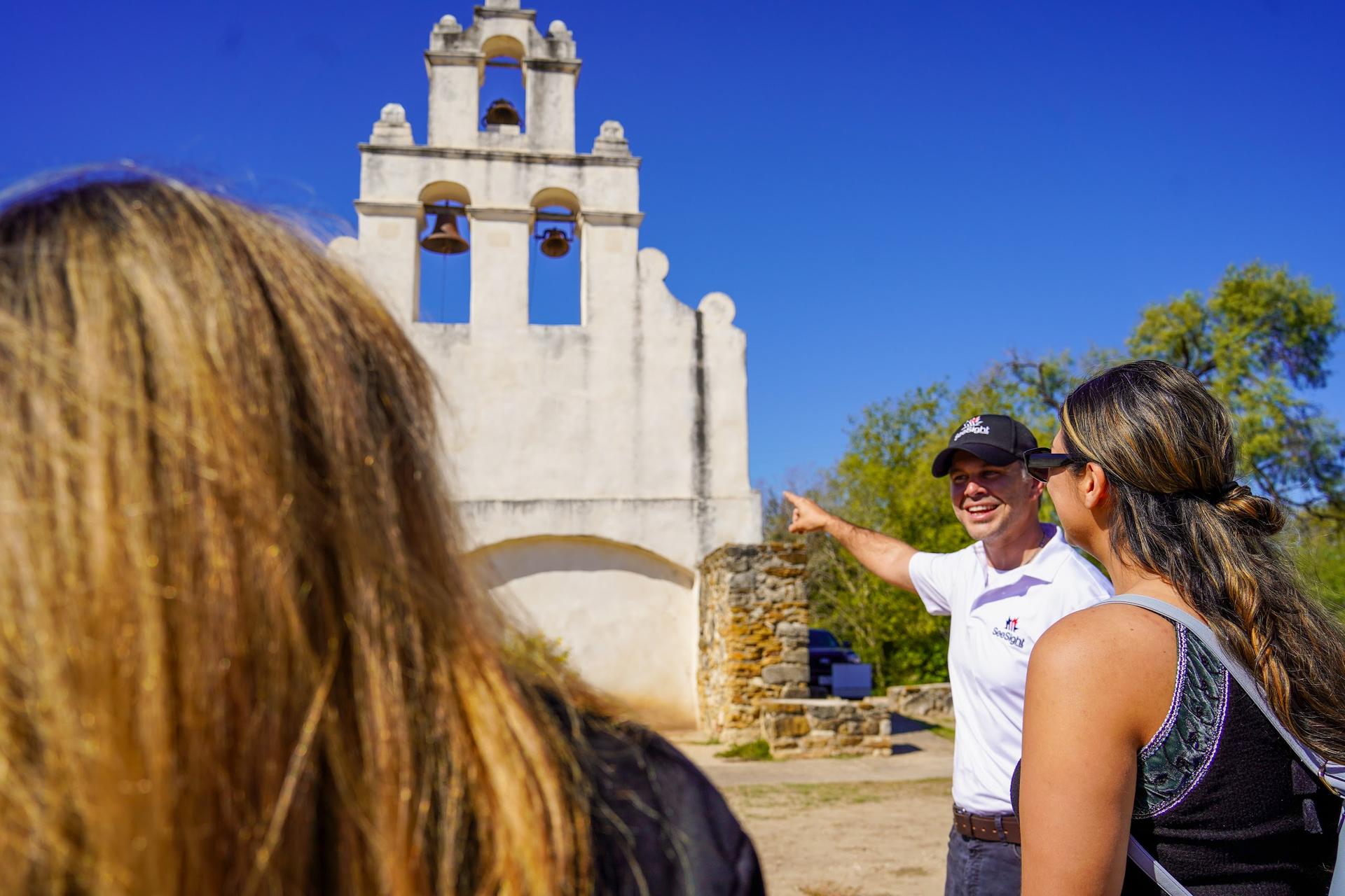 See Sight guide with guests at Mission San Juan in San Antonio